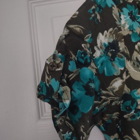 Gloria Vanderbilt Floral Short Sleeve Blouse - Picture 3 of 5